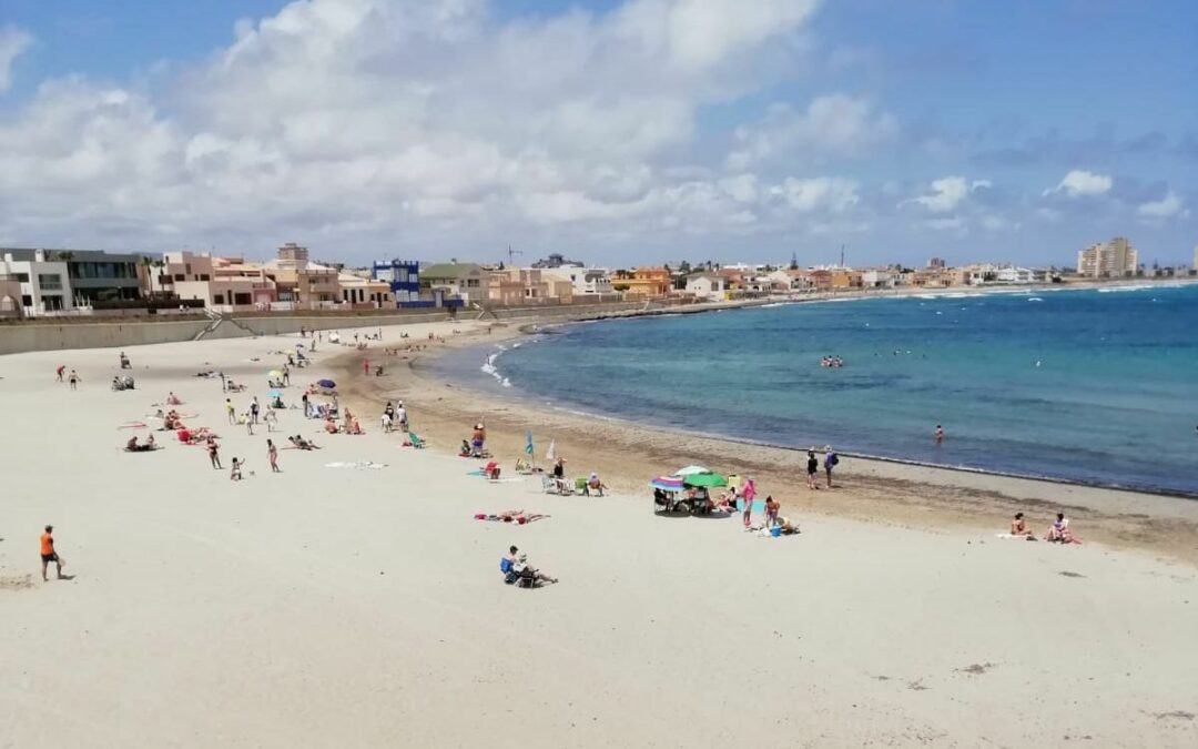 El Ayuntamiento acomete una ‘operación de choque’ de limpieza y mantenimiento en Cabo de Palos