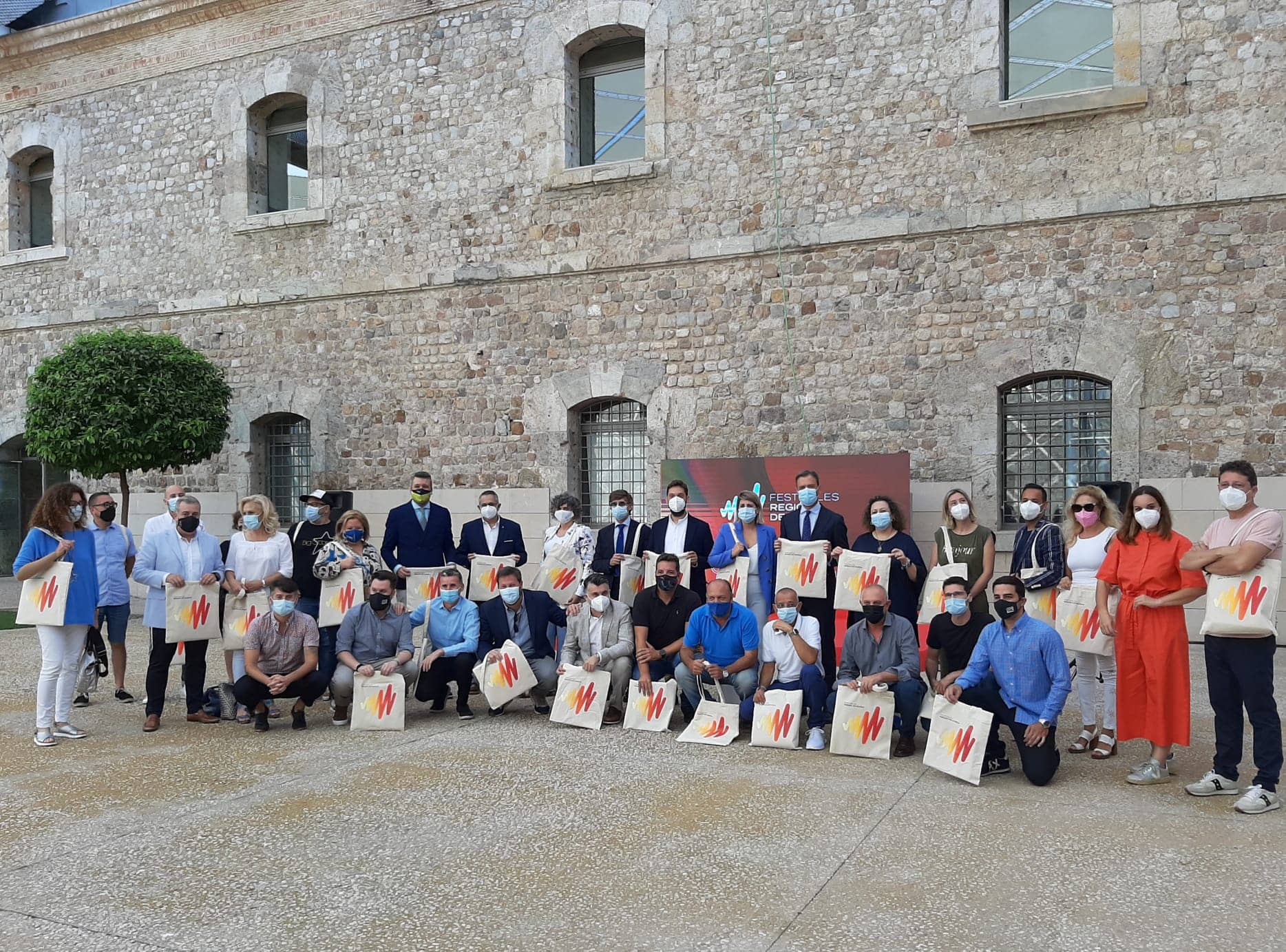 El consejero de Presidencia, Turismo y Deportes, Marcos Ortuño, y la alcaldesa de Cartagena, Noelia Arroyo, han participado en el acto de presentación.