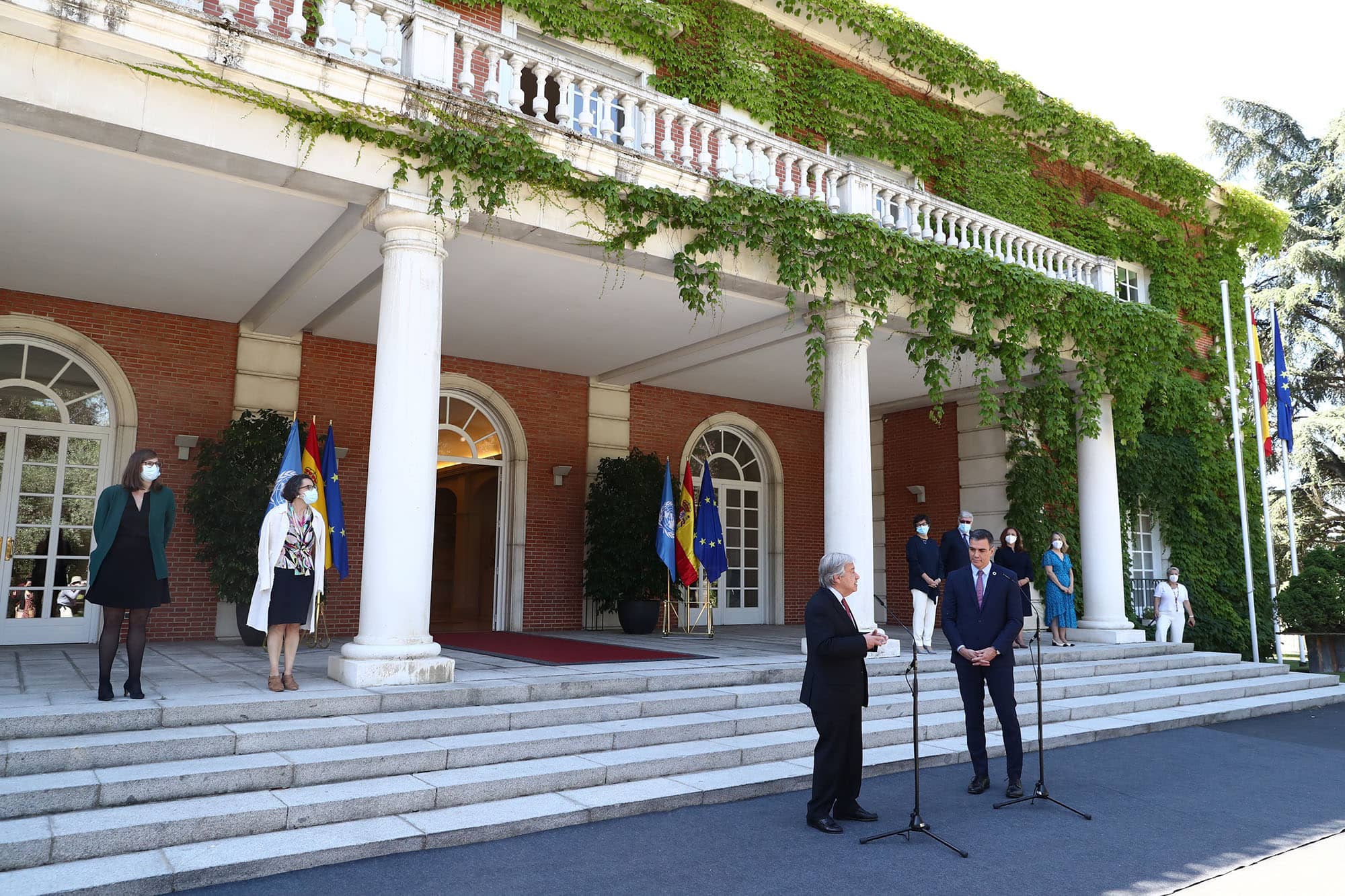 El presidente del Gobierno, Pedro Sánchez, recibe al secretario general de la ONU, António Guterres.