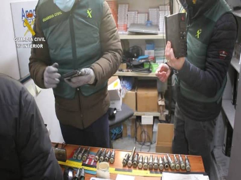 La Guardia Civil detiene a 26 transportistas por utilizar tacógrafos digitales manipulados