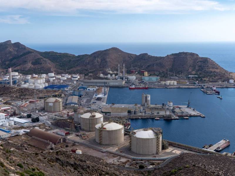 Puerto de Cartagena, Enagas