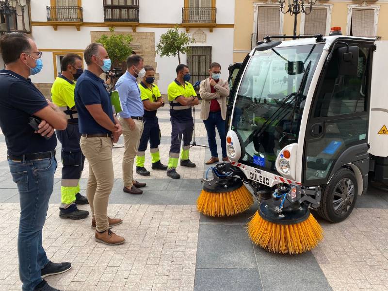 Limusa renueva su parque móvil para el barrido mecánico con la adquisición de dos barredoras de aspiración con una inversión de 131.000 euros