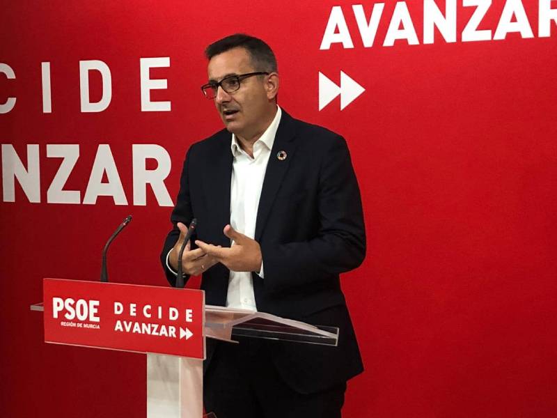 Conesa pone en manos de la nueva dirección socialista seguir como portavoz en la Asamblea