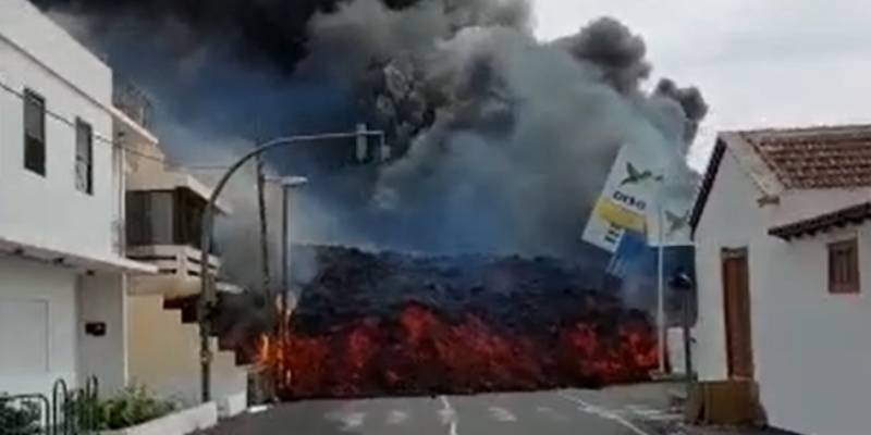 Aumenta la explosividad del Cumbre Vieja y la lluvia de ceniza en La Palma